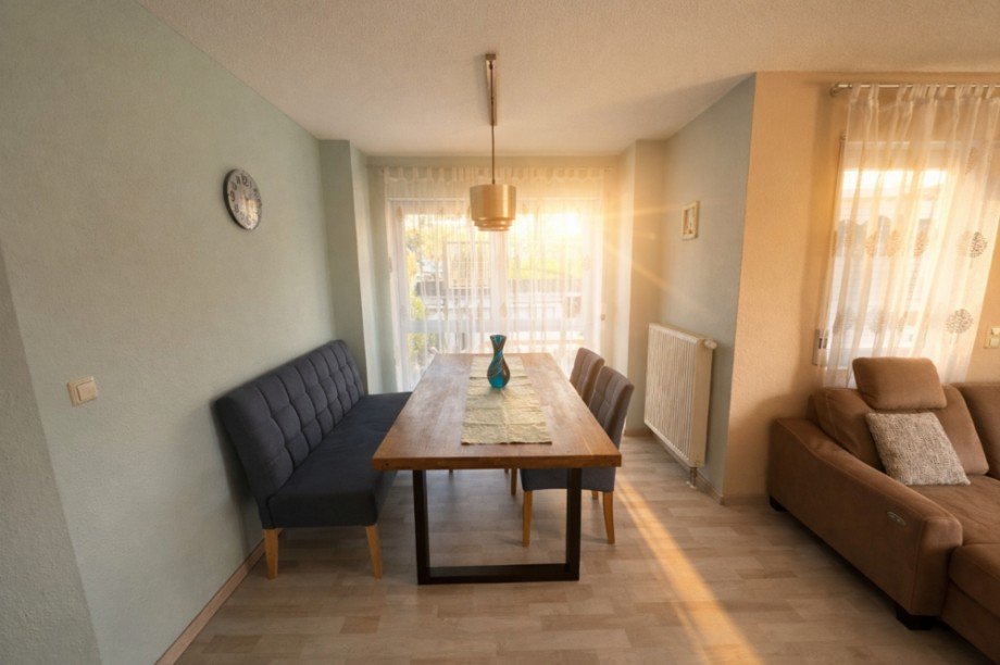 Essbereich im Erker Doppelhaush�lfte Sinsheim / D�hren