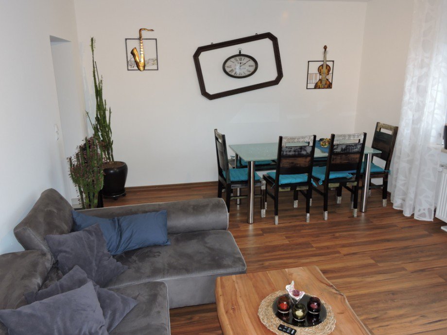 Wohnzimmer Etagenwohnung Reilingen