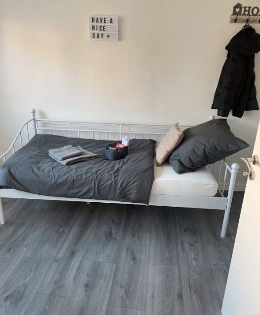 Zimmer Dachgeschosswohnung Bad Rappenau / F�rfeld