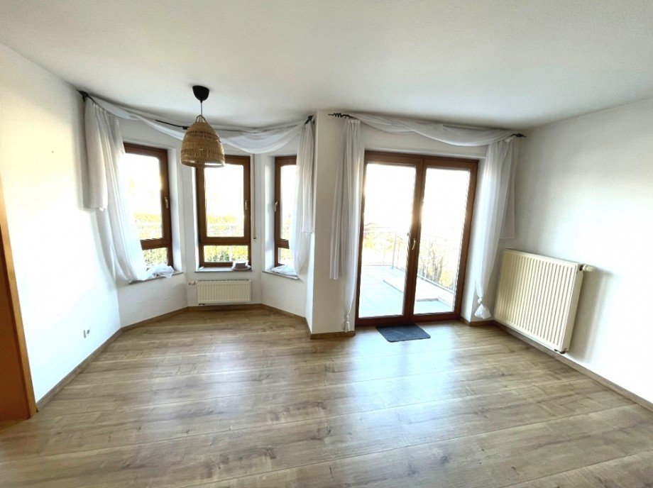 Erker und Balkont�r Doppelhaush�lfte Neckarbischofsheim