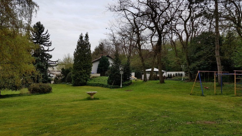 riesiges Anwesen Einfamilienhaus Gerolsheim