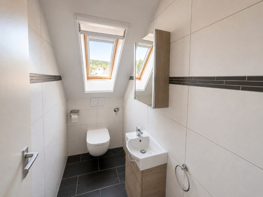G�ste-WC Wng 4 Mehrfamilienhaus Reichartshausen