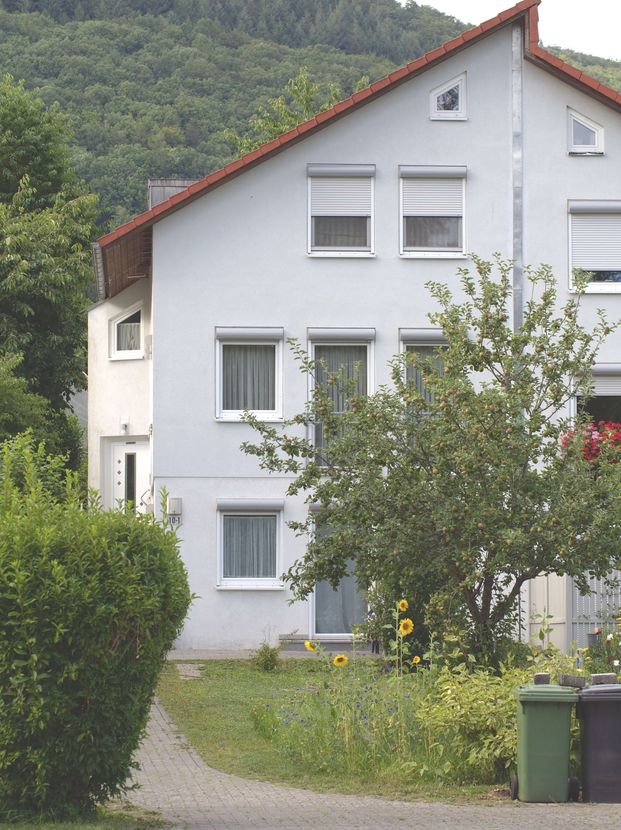Haus-S�dansicht.png Doppelhaush�lfte Neckargem�nd