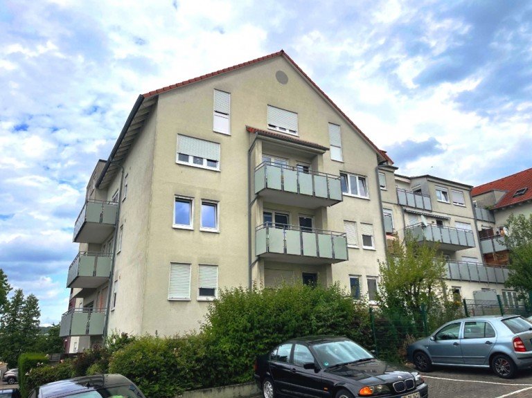 Hausansicht Sinsheim Etagenwohnung GLOBAL INVEST SINSHEIM | Tolle 2-Zimmer-Wohnung mit Balkon in Sinsheim