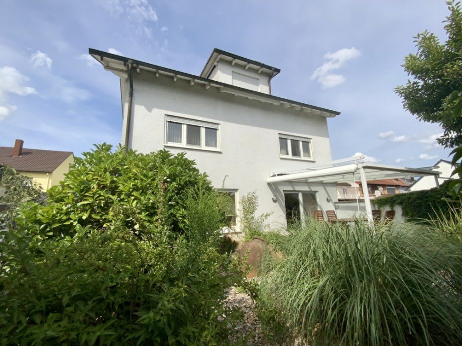 EFH R�ckseite Einfamilienhaus Wagh�usel / Kirrlach