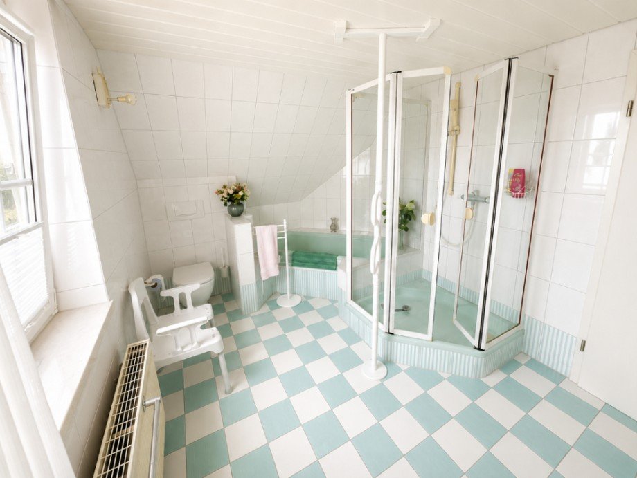 Badezimmer DG Einfamilienhaus Flein