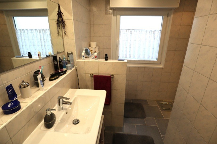 Badezimmer EG Einfamilienhaus Bretten / B�chig