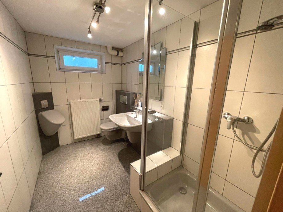 Bad Untergeschoss Einfamilienhaus Oberhausen-Rheinhausen / Oberhausen