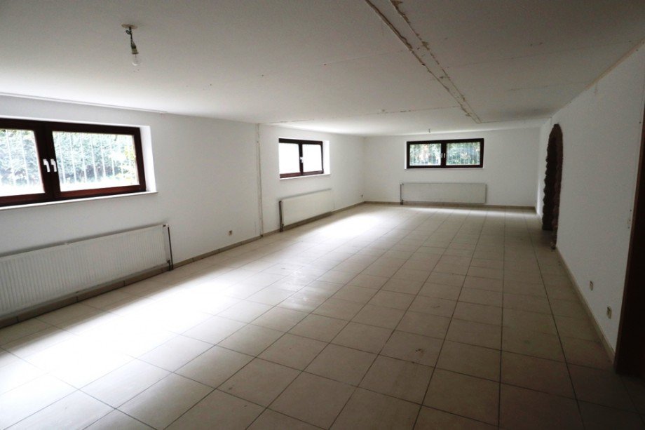 Hobbyraum Villa �stringen