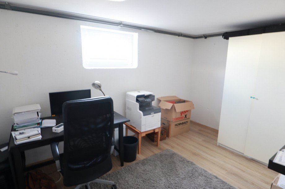Keller (B�ro) Einfamilienhaus Sinsheim / Steinsfurt