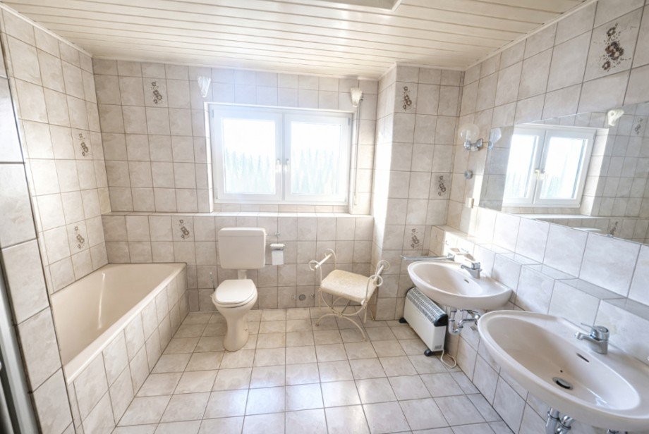 Badezimmer 1 Reihenendhaus Sinsheim