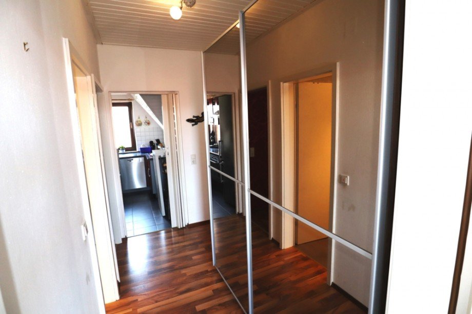 Flur 2 Dachgeschosswohnung Sinsheim