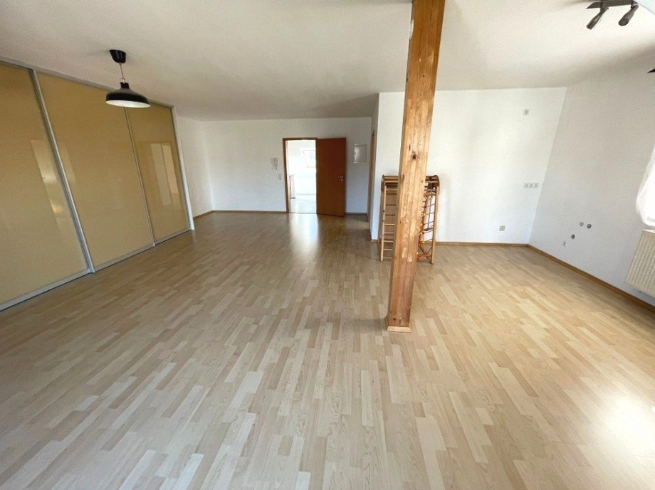 ELW Doppelhaush�lfte Neckarbischofsheim