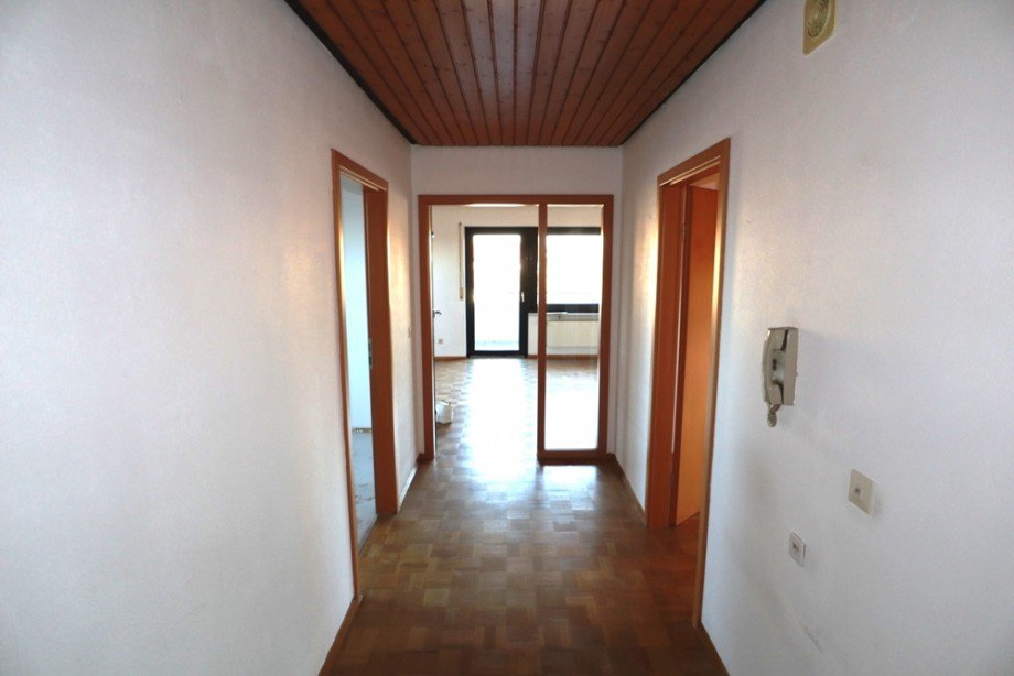 Diele Dachgeschosswohnung �hringen
