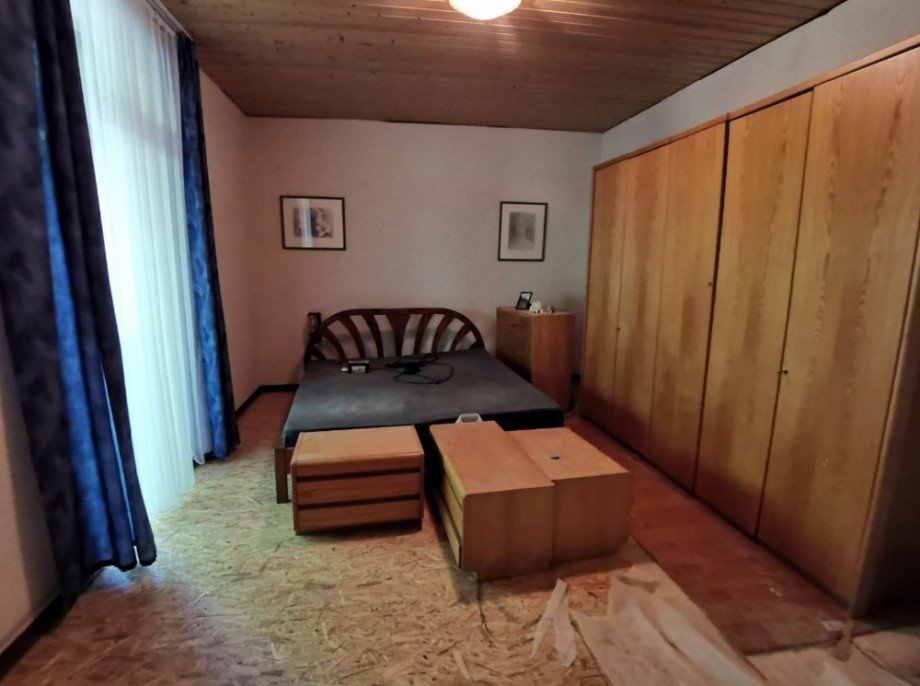 Schlafzimmer Einfamilienhaus Billigheim / Waldm�hlbach