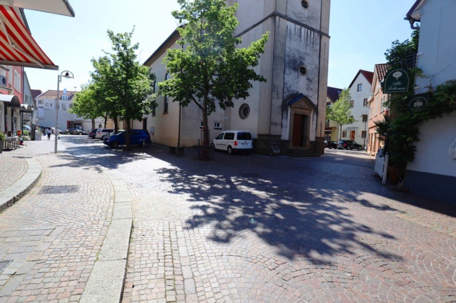 Kirchplatz Dachgeschosswohnung Sinsheim