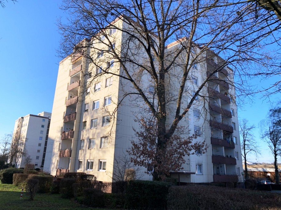 Hausansicht Etagenwohnung Sinsheim