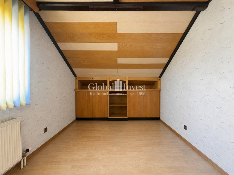 Zimmer DG Einfamilienhaus Sinsheim / Steinsfurt