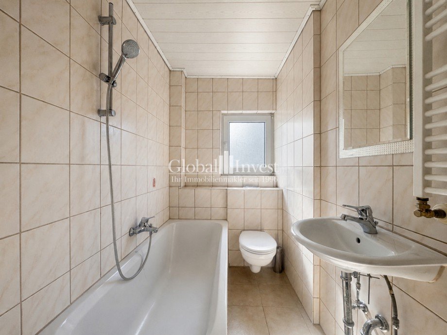 Badezimmer UG Doppelhaush�lfte Sinsheim