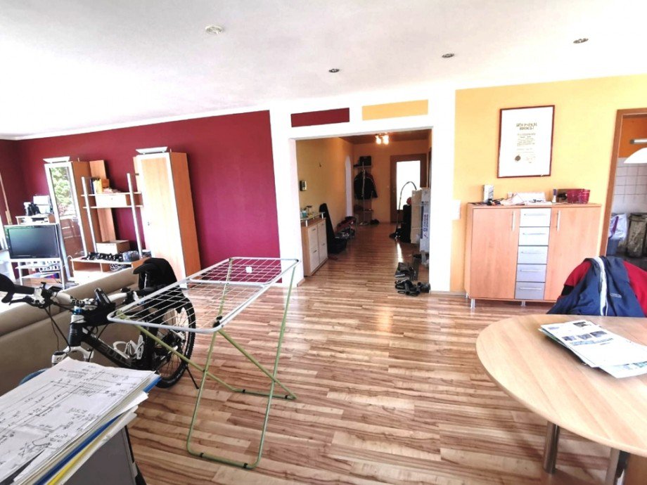 Wohnzimmer OG Mehrfamilienhaus Schefflenz / Mittelschefflenz