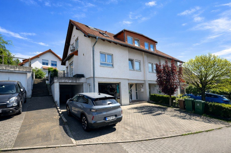 Stra�enansicht Doppelhaush�lfte Sinsheim / D�hren