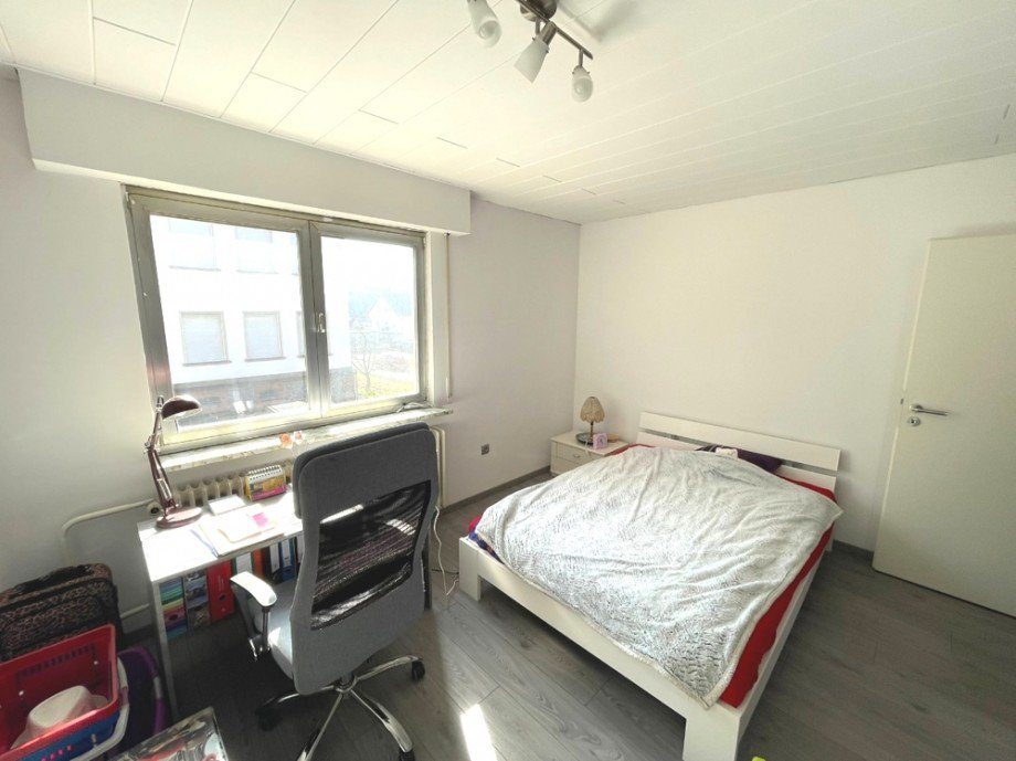 Schlafzimmer OG Mehrfamilienhaus Dielheim / Balzfeld