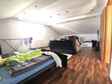 Schlafzimmer DG GLOBAL INVEST SINSHEIM | Tolles Einfamilienhaus mit Einliegerwohnung mit �ber 330m� Wohnfl�che in Schefflenz