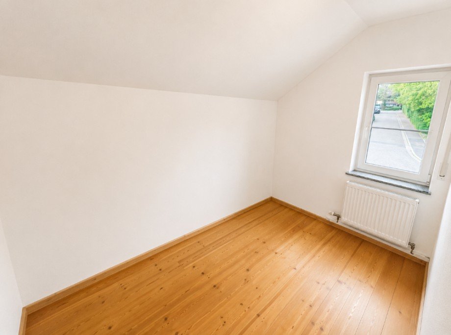 Ankleide Doppelhaush�lfte Sinsheim
