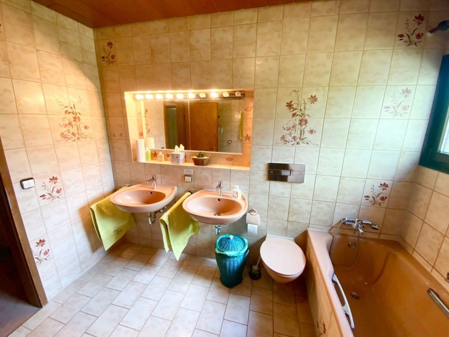 Badezimmer EG Einfamilienhaus Sinsheim / Rohrbach