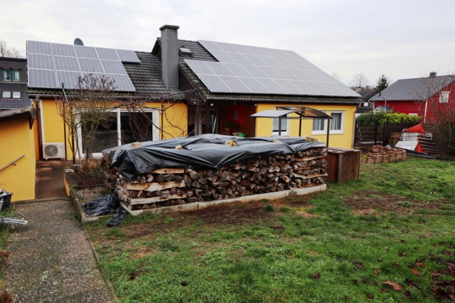 Gartenansicht Einfamilienhaus Bretten / B�chig