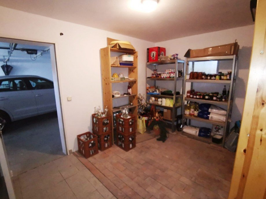 Durchgang zur Garage Einfamilienhaus Billigheim