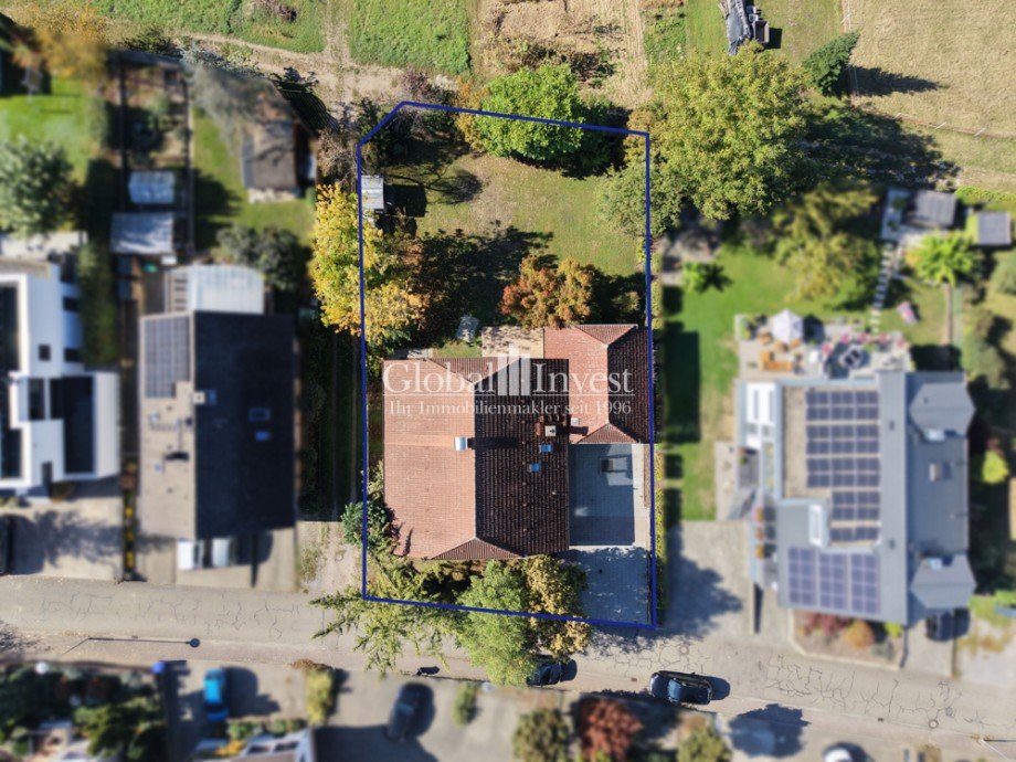 Drohnenaufnahme Einfamilienhaus Mauer