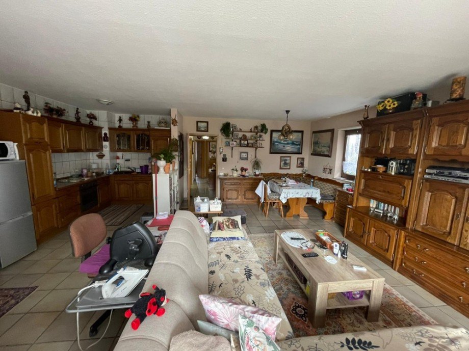 Wohnzimmer / K�che Erdgeschosswohnung Sinsheim