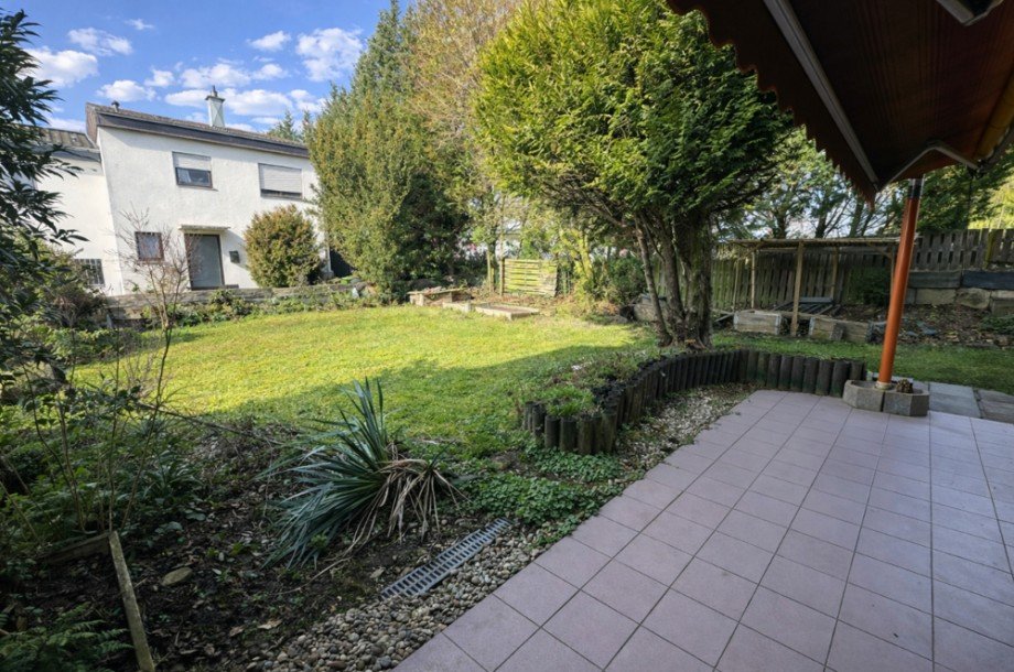 Terrasse Reihenendhaus Sinsheim