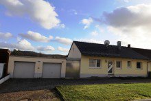 Hausansicht GLOBAL INVEST SINSHEIM | Gro�es Einfamilienhaus mit Einliegerwohnung und toller Fernsicht