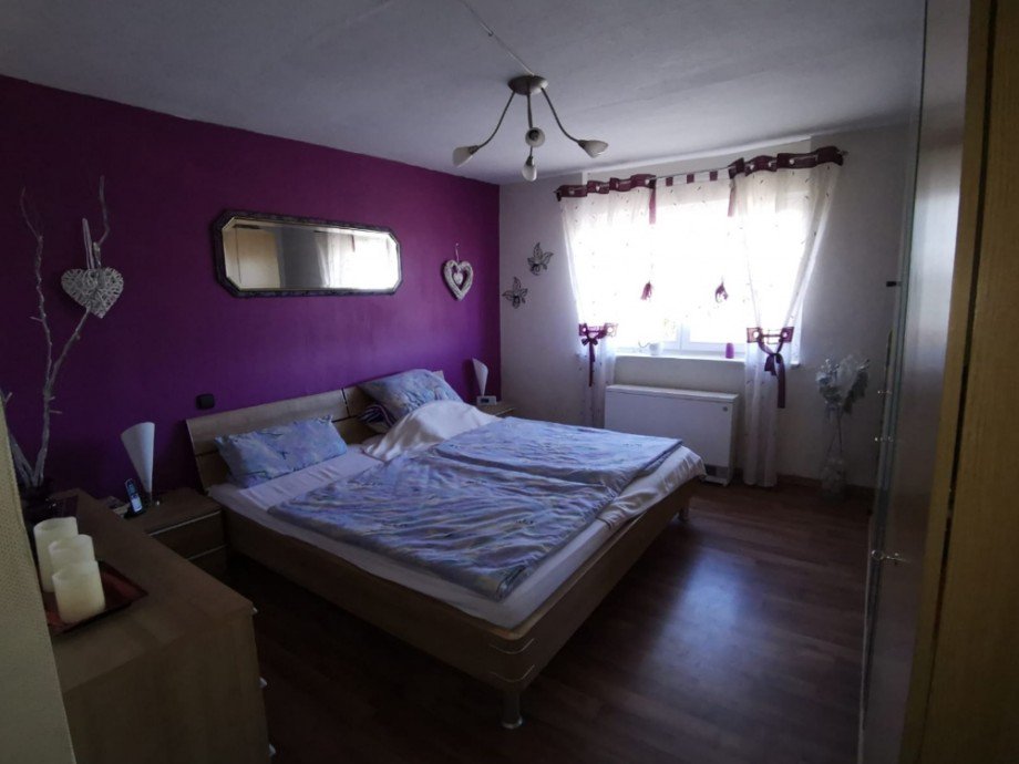 Schlafzimmer Mehrfamilienhaus H�pfingen