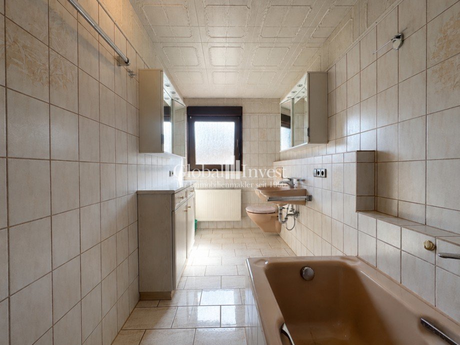 Badezimmer DG Einfamilienhaus Sinsheim / Steinsfurt