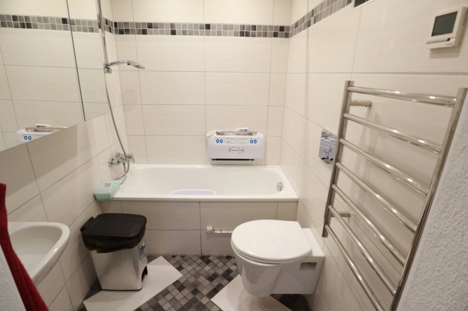 Badezimmer im EG Doppelhaush�lfte Dielheim