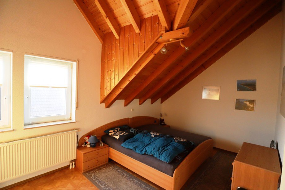 Schlafzimmer Doppelhaush�lfte Sinsheim
