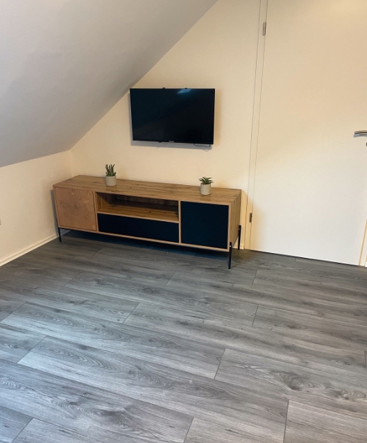 Zimmer Dachgeschosswohnung Bad Rappenau / F�rfeld