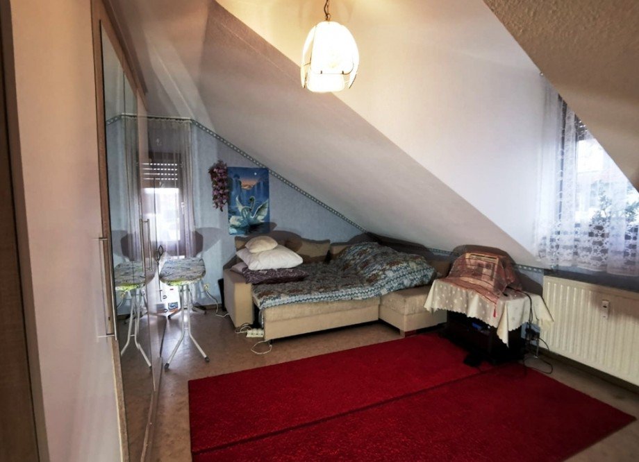 Kind 1 Dachgeschosswohnung M�ckm�hl