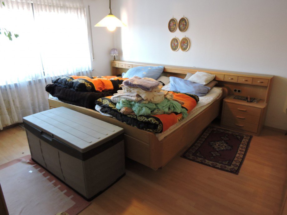 Schlafzimmer links Einfamilienhaus Waibstadt / Daisbach