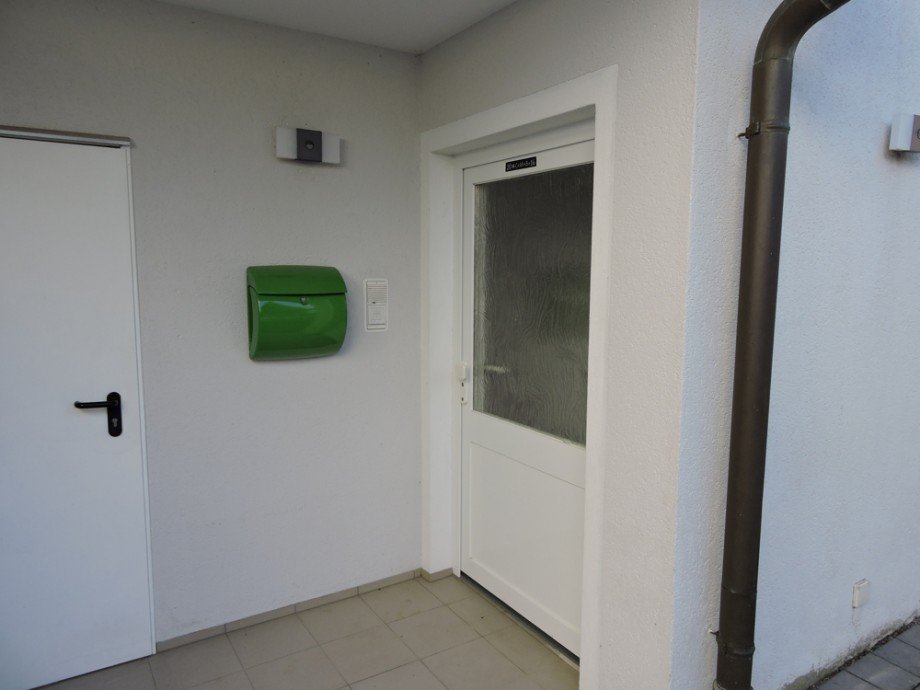 Eingang Dachgeschosswohnung Waibstadt / Daisbach