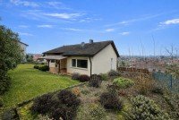 Bild (3e6cb5461c7b89d205c422140dc45f24): GLOBAL INVEST SINSHEIM | Tolles freistehendes Einfamilienhaus mit Einliegerwohnung und Doppelgarage in Grombach