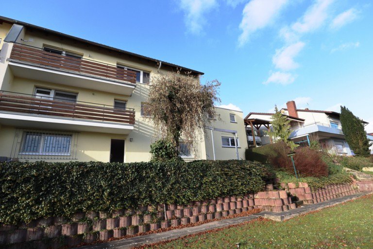 R�ckansicht Zuzenhausen Doppelhaush�lfte GLOBAL INVEST SINSHEIM | Gro�es Einfamilienhaus mit Einliegerwohnung und toller Fernsicht
