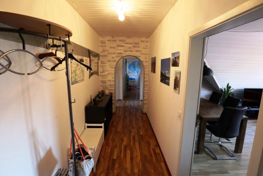 Flur 1 Dachgeschosswohnung Sinsheim