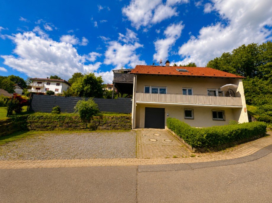 Stra�enansicht Einfamilienhaus Aglasterhausen / Michelbach