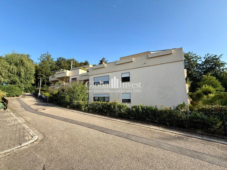 Hausansicht R�ckseite Etagenwohnung Gaiberg