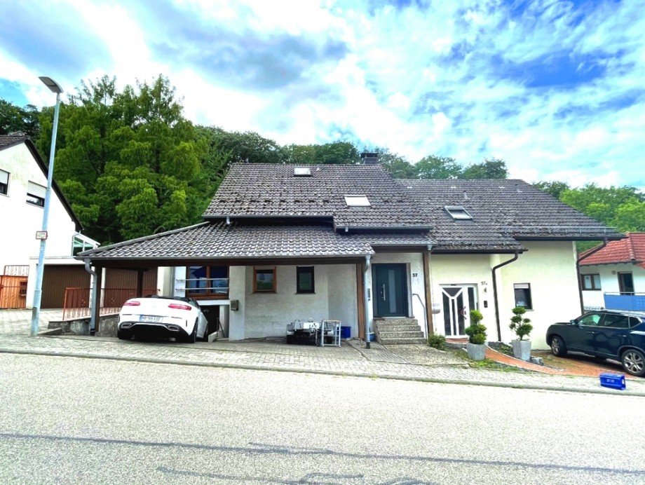 Stra�enansicht Doppelhaush�lfte M�hlhausen