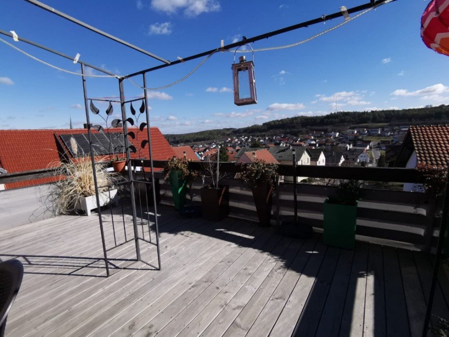Balkon Mehrfamilienhaus H�pfingen